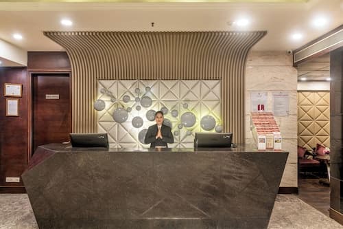 Lords Plaza, Surat