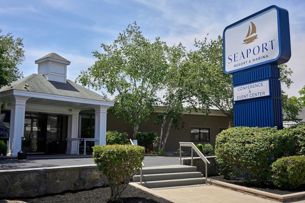 Seaport Resort & Marina