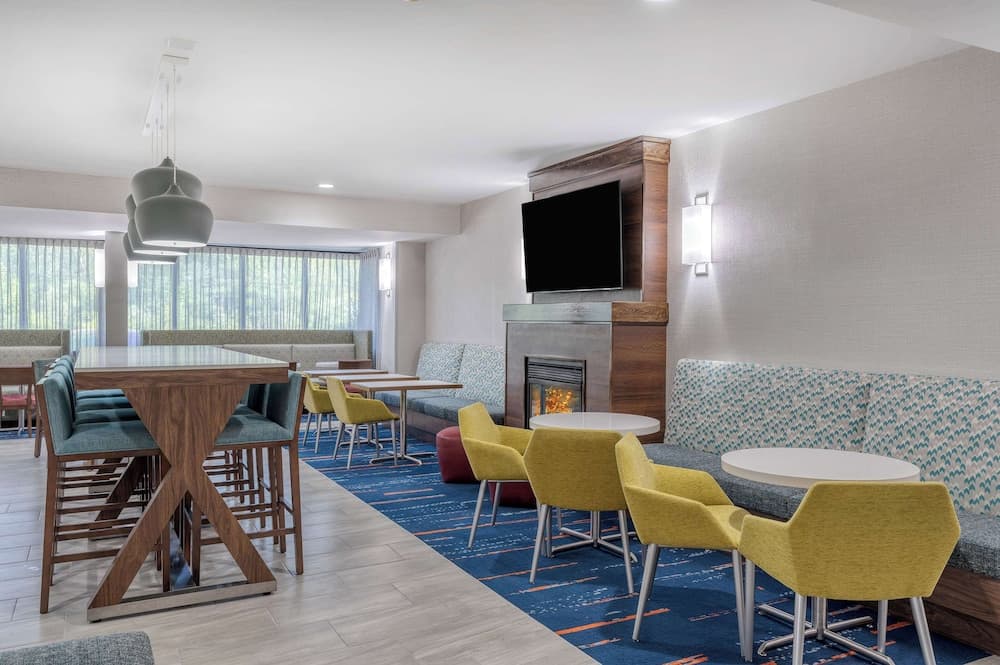 Hampton Inn New Philadelphia