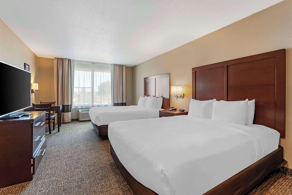 Comfort Inn Lathrop - Stockton Airport