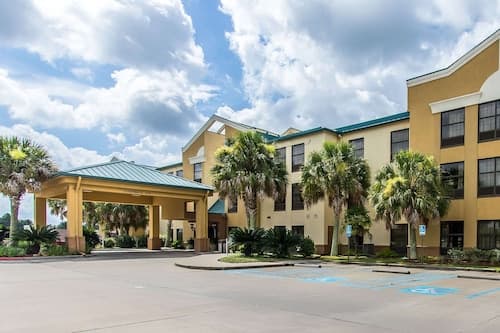 Quality Suites New Iberia