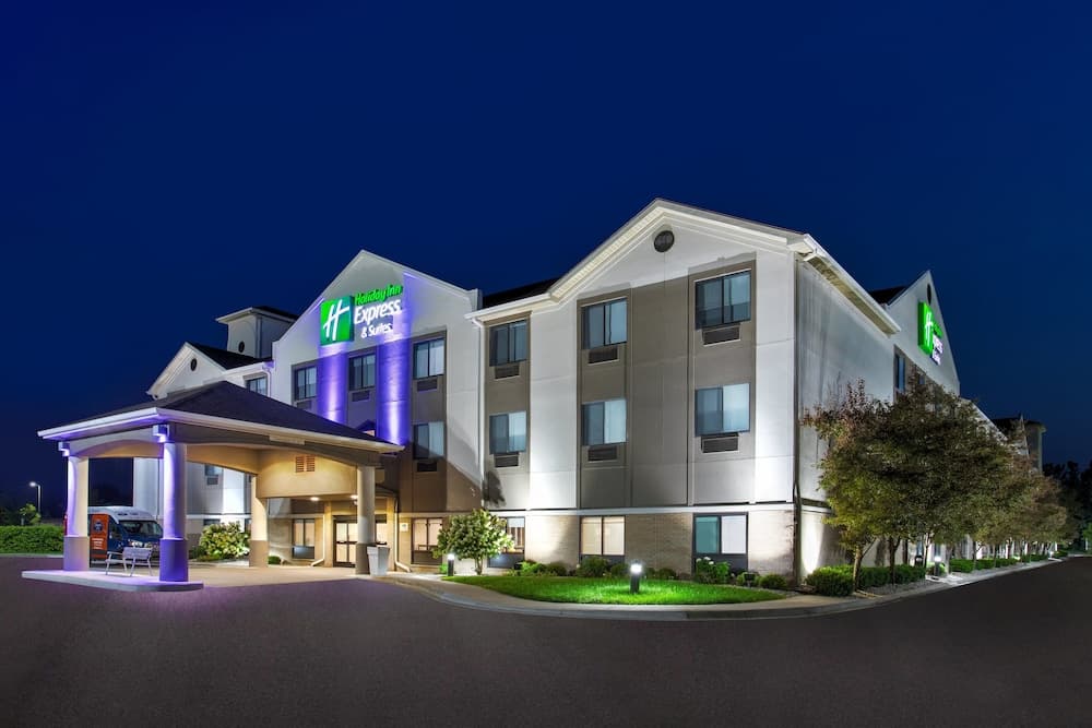 Holiday Inn Express Hotel & Suites Belleville by IHG