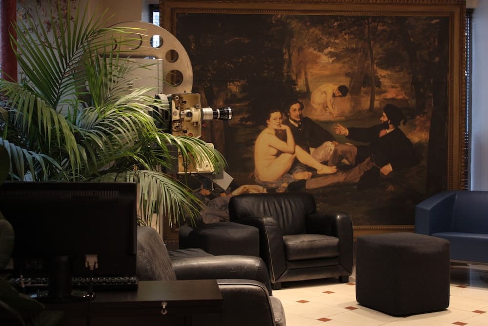 Lobi dinlenme salonu