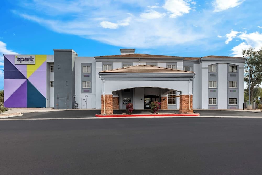 Spark by Hilton Glendale Phoenix North