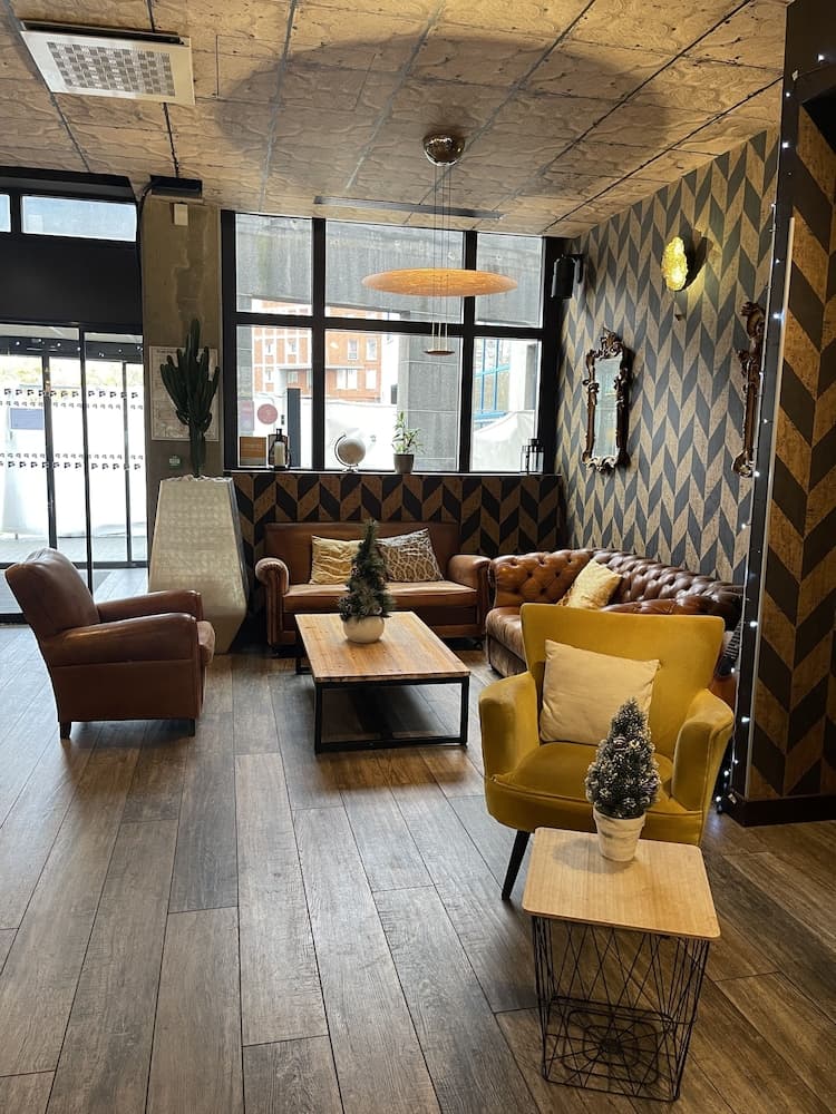 Lobi dinlenme salonu