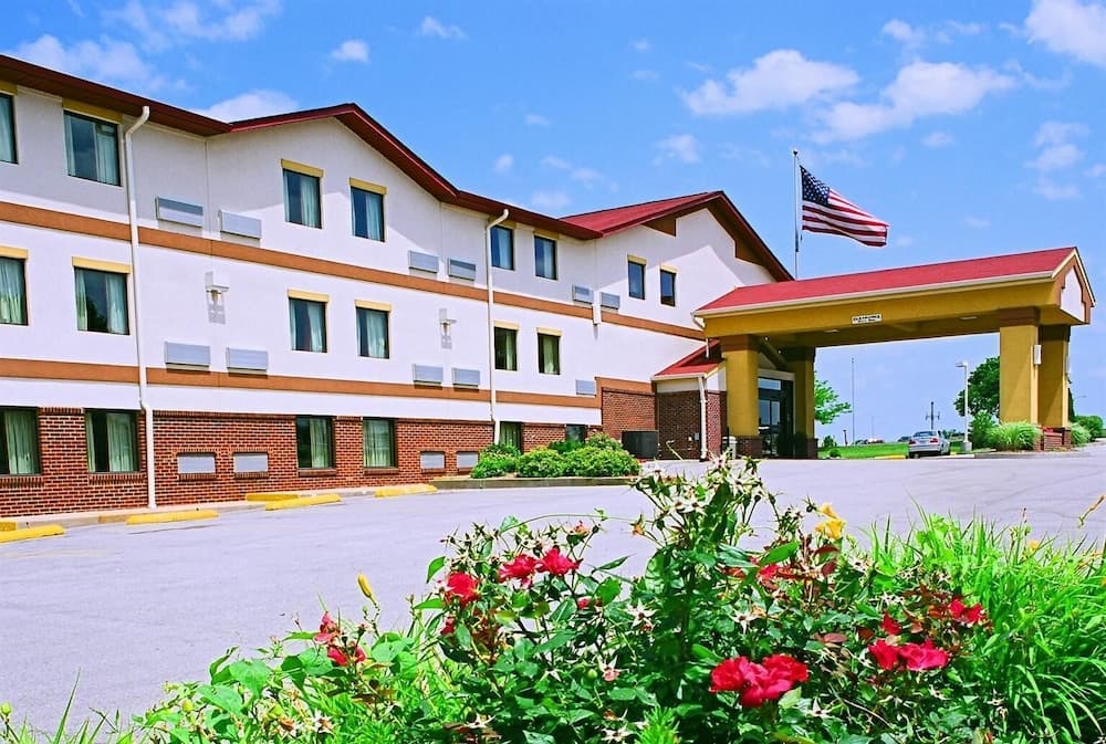 Americas Best Value Inn St. Louis South