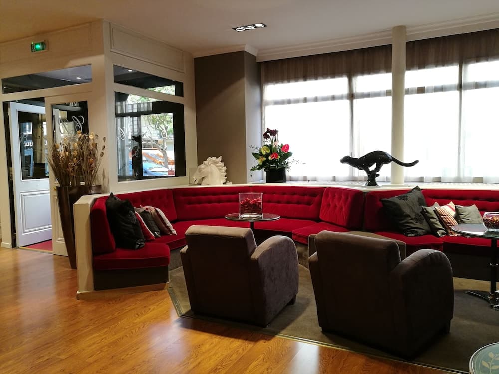 Lobi dinlenme salonu