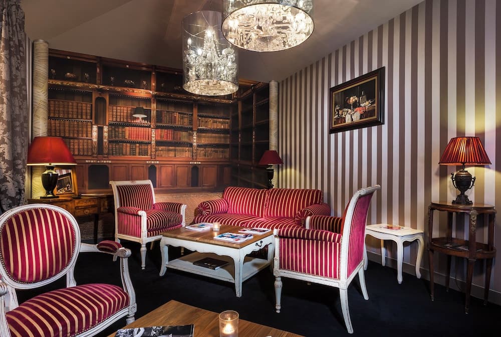 Lobi dinlenme salonu