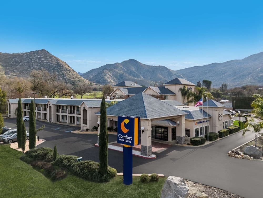 Comfort Inn & Suites Sequoia/Kings Canyon