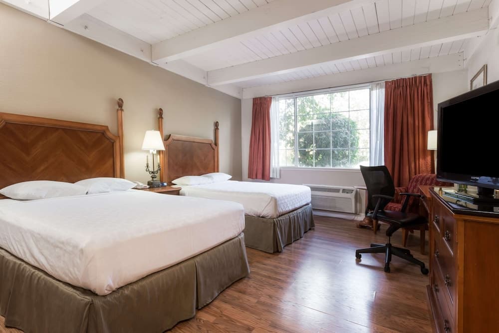 Prodigy Hotel, a Days Inn by Wyndham