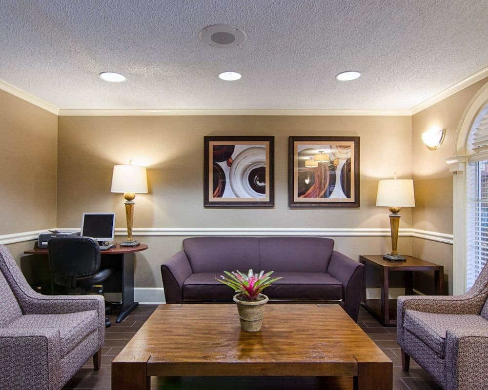Quality Inn & Suites Little Rock West