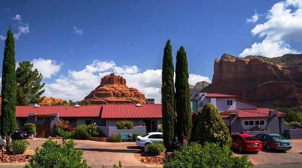 Cozy Cactus Resort ...sorta kinda