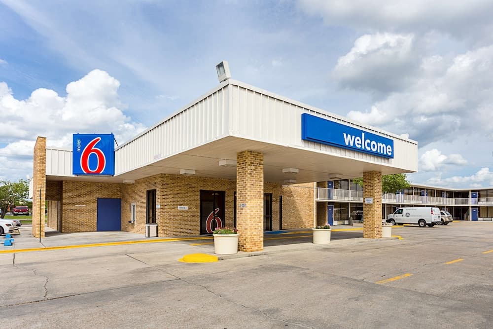 Motel 6 Baton Rouge, LA - Southeast