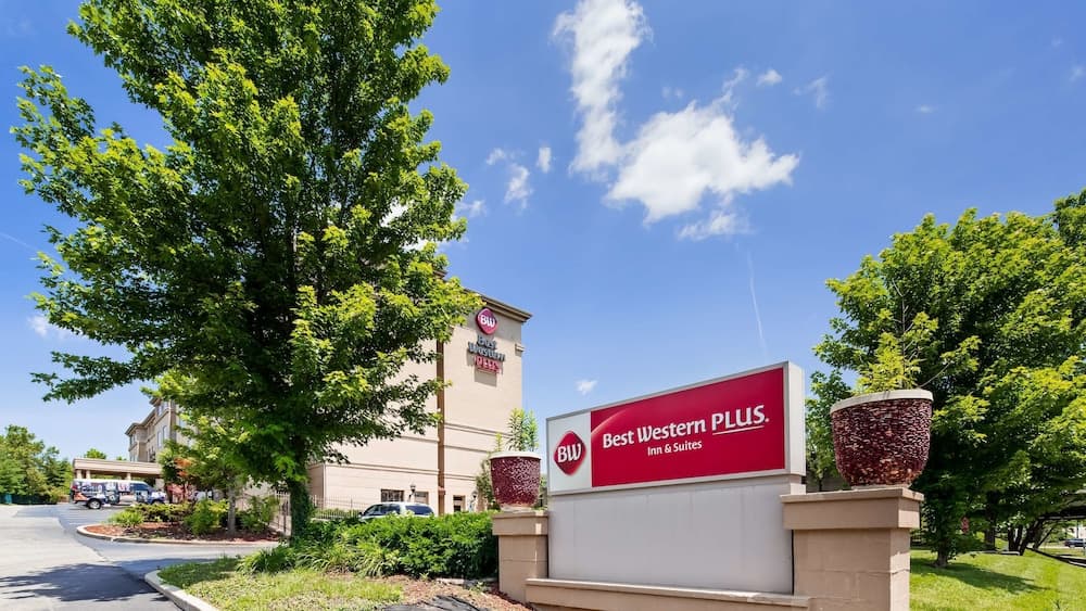 Best Western Plus Hannaford Inn & Suites