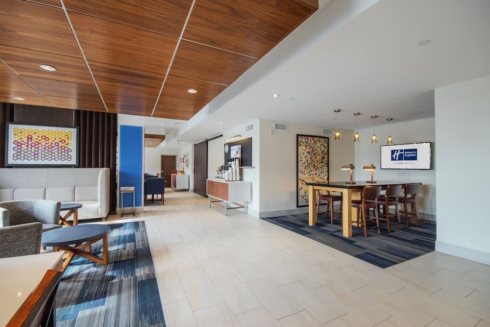 Holiday Inn Express Mira Mesa-San Diego by IHG