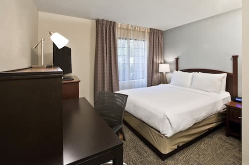Staybridge Suites Charlotte Ballantyne by IHG