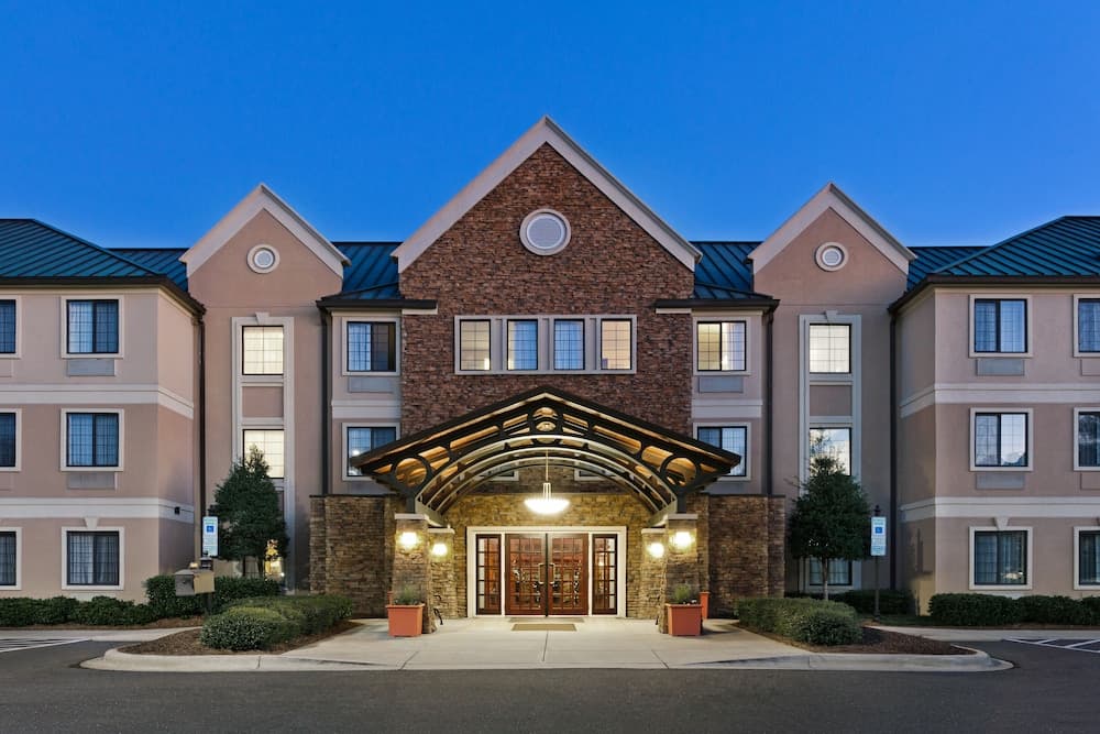 Staybridge Suites Charlotte Ballantyne by IHG