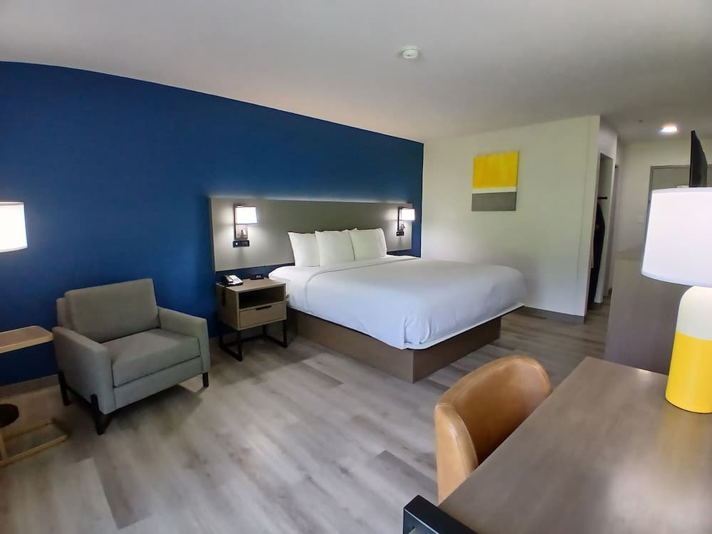 Comfort Inn Marion near Downtown & Blue Ridge PKWY