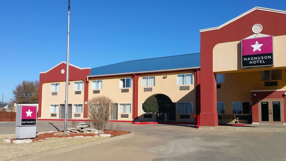 Magnuson Hotel Sand Springs - Tulsa West