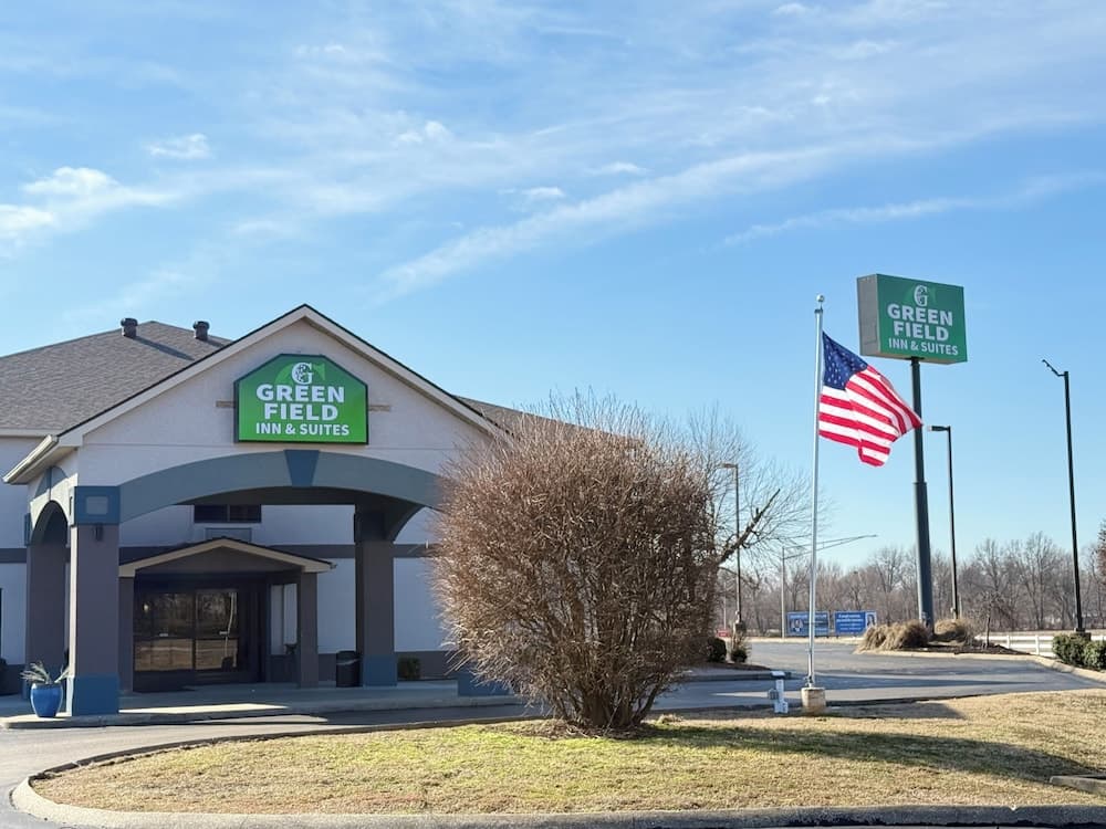 Greenfield Inn & Suites Owensboro, KY Airport