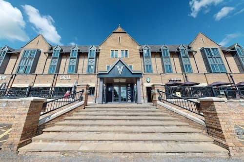 Village Hotel Leeds North