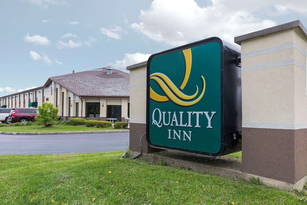 Quality Inn Sycamore - DeKalb