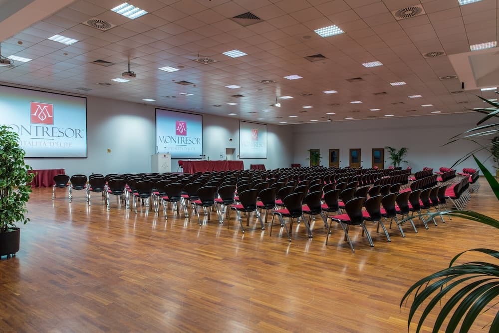 Toplantı salonu/imkânları