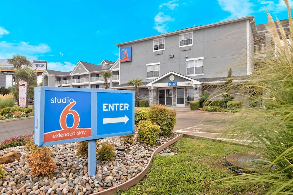 Studio 6 Dallas, TX - North - Richardson