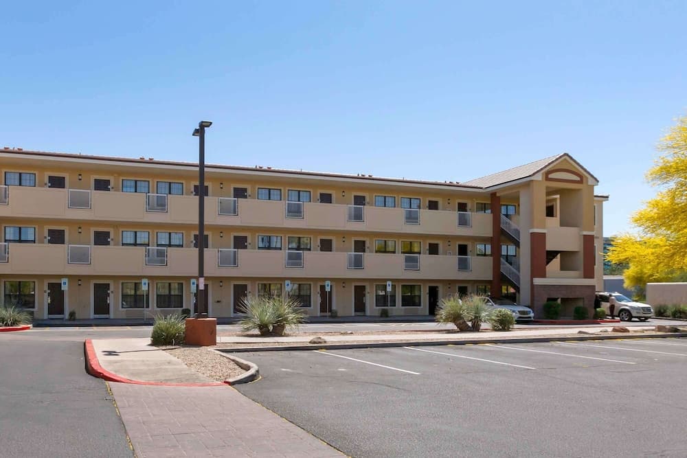 Extended Stay America Select Suites Phoenix Scottsdale North