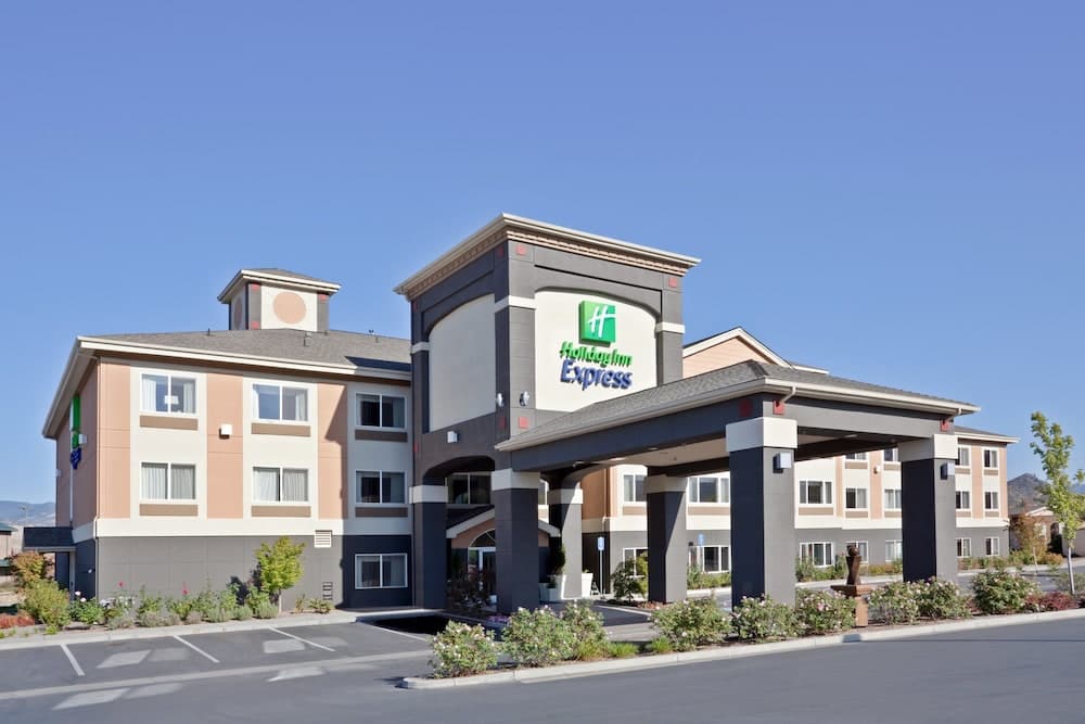Holiday Inn Express & Suites Ashland by IHG