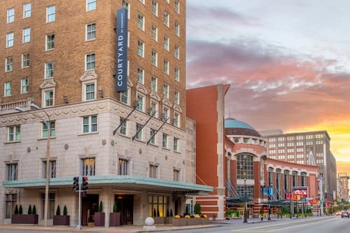 Courtyard by Marriott St. Louis Downtown/Convention Center