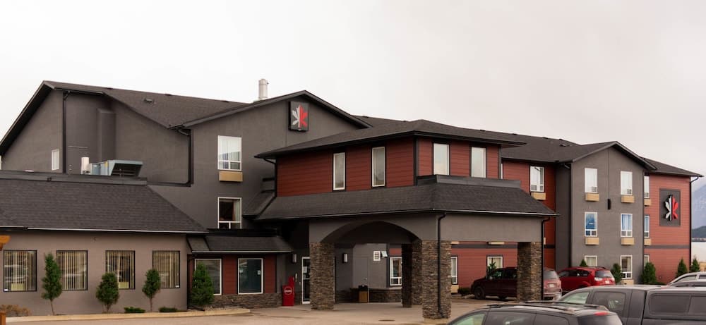 The Kanata by BCMInns Invermere