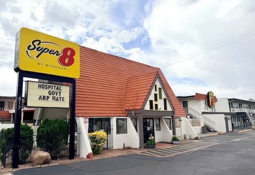 Super 8 by Wyndham Albuquerque Downtown