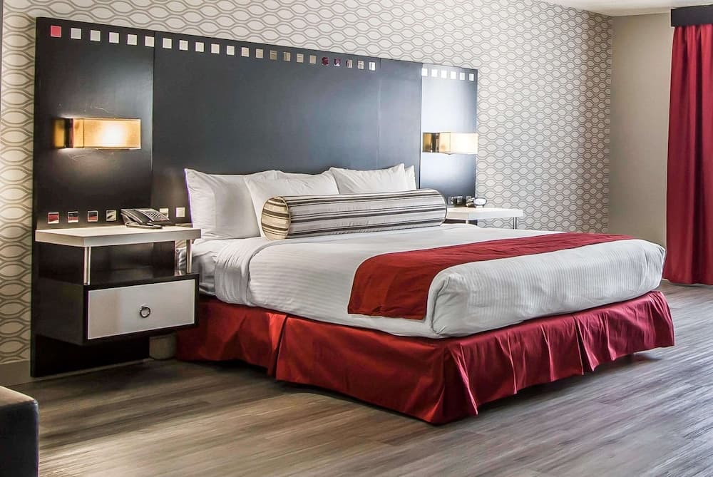 Tilt Hotel Universal/Hollywood, Ascend Hotel Collection