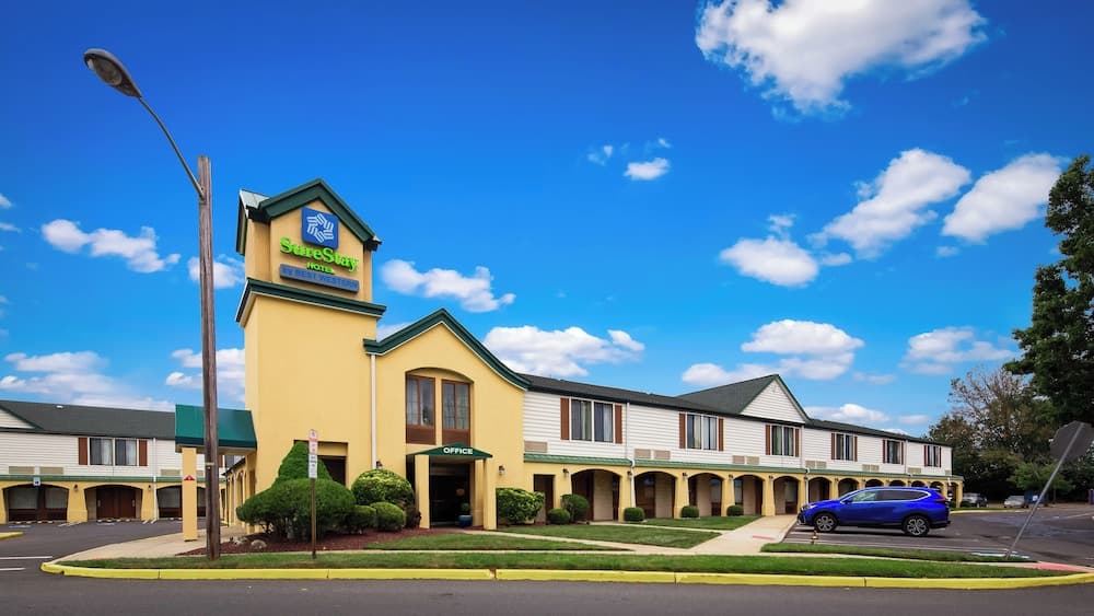 SureStay Hotel by Best Western East Brunswick