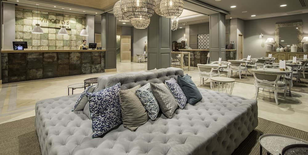 Vincci Lys Hotel