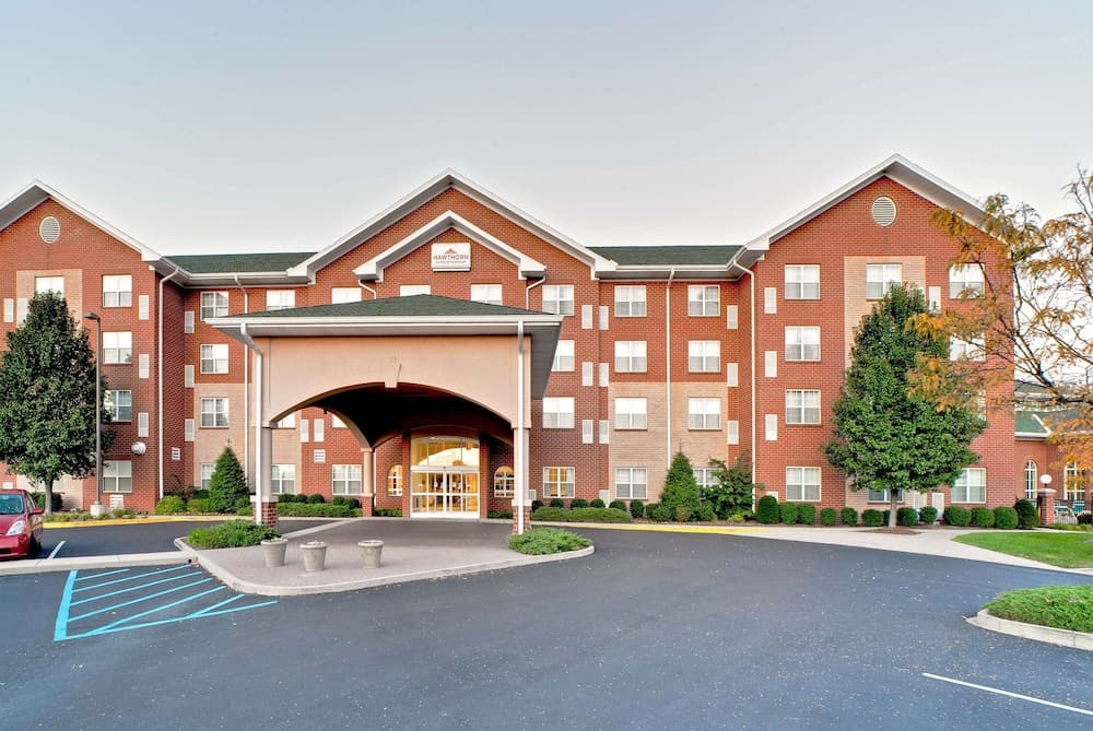 Hawthorn Suites by Wyndham Louisville East