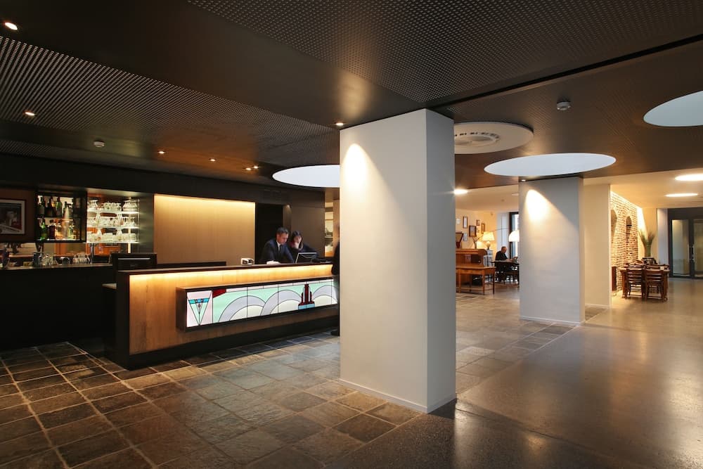 Giriş/çıkış büfesi