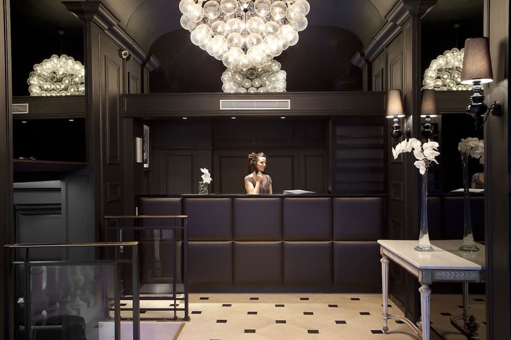 Lobi dinlenme salonu