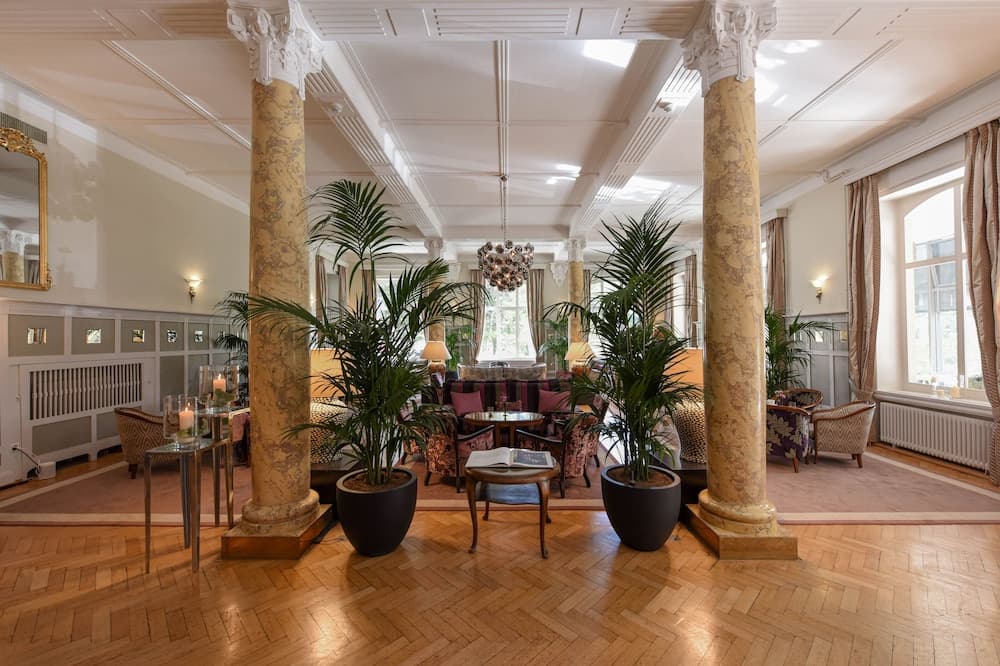 Lobi dinlenme salonu