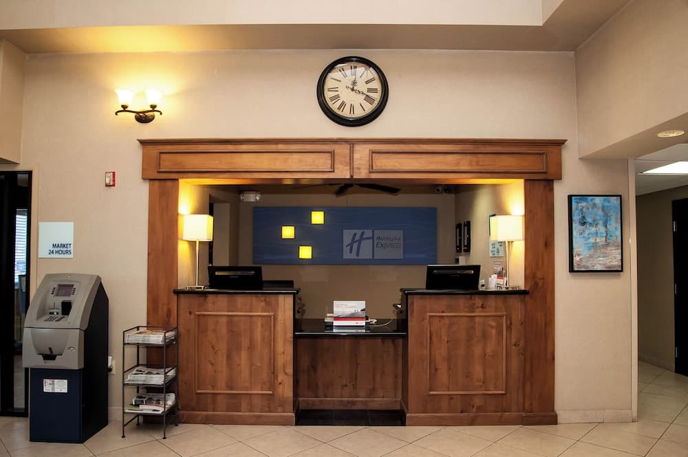 Holiday Inn Express Airport - Tucson by IHG