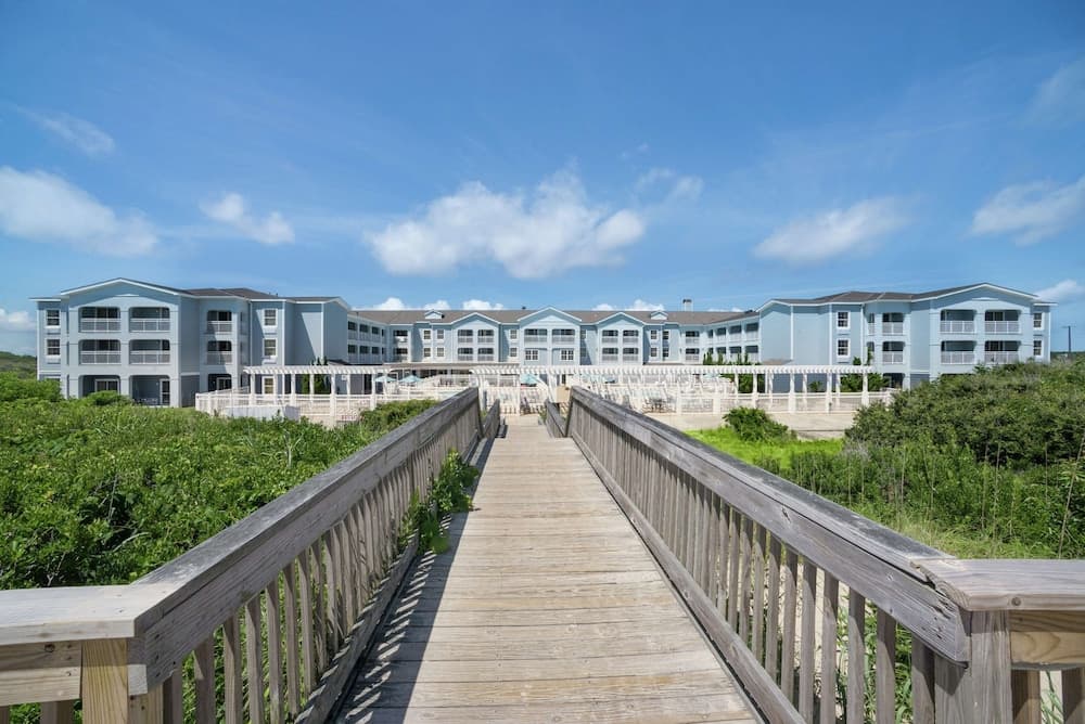 Hampton Inn & Suites Outer Banks/ Corolla