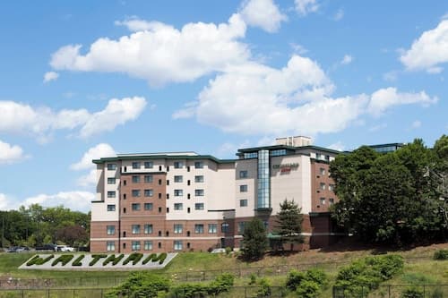 Courtyard by Marriott Boston Waltham