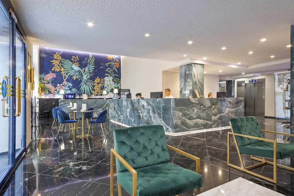 Venecia Plaza Centro Hotel
