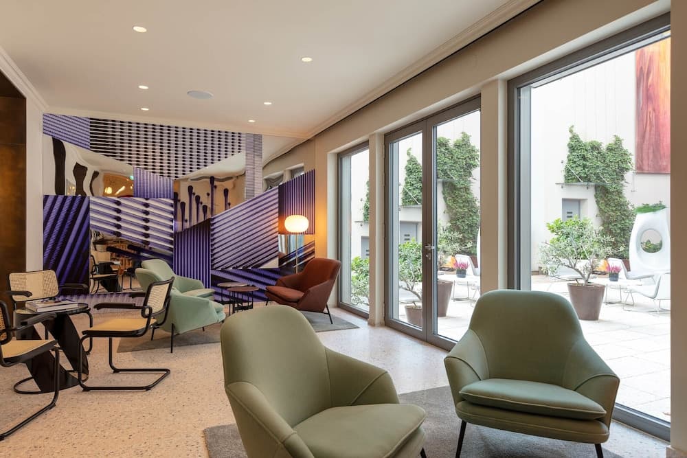 Lobi dinlenme salonu