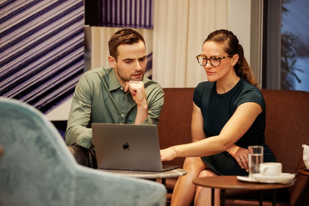 Lobi dinlenme salonu