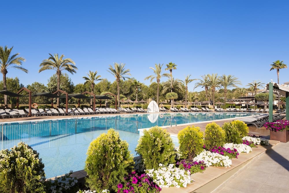 Insotel Cala Mandi­a Resort & Spa