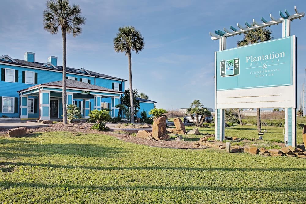 Plantation Suites & Conference Center