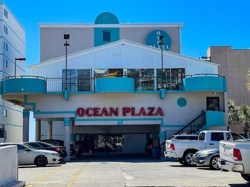 Ocean Plaza Motel