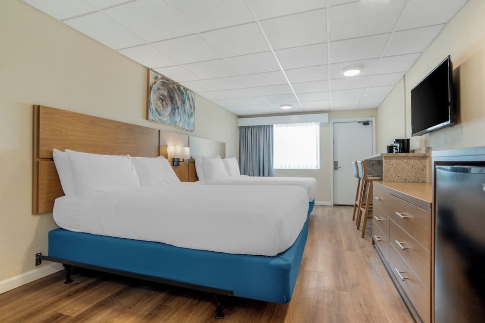 Chateau Beachfront Hotel, A By The Sea Resort